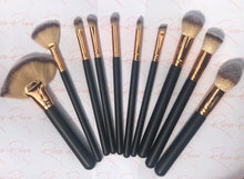 Load image into Gallery viewer, Noir Royalty 10 Piece Makeup Brush Set
